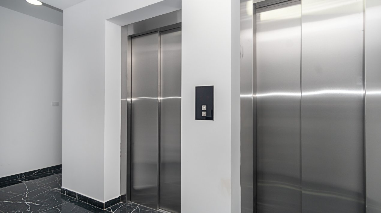 Apartament modern langa lac