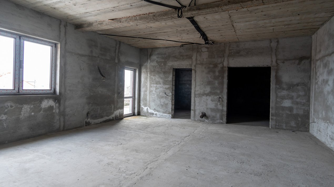 Vila Duplex spatioasa si bine compartimentata in Glina