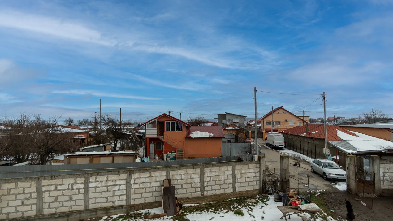 Vila Duplex spatioasa si bine compartimentata in Glina