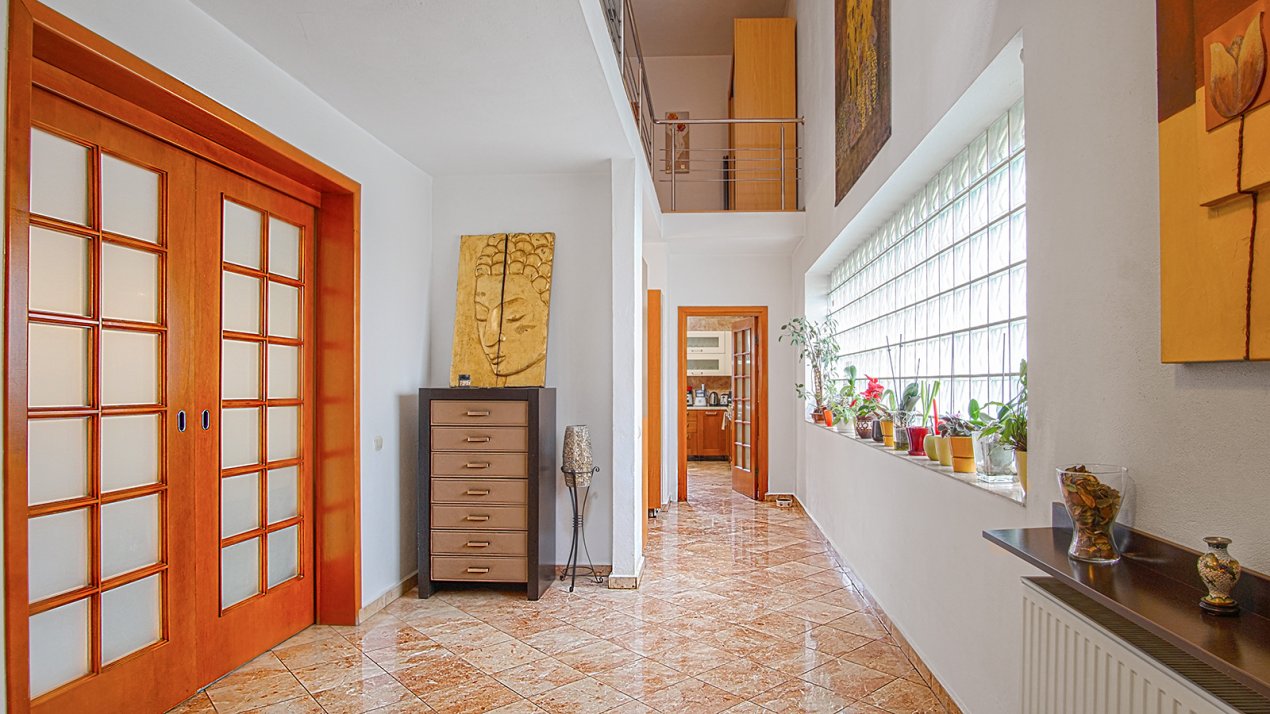 Vila cu panouri solare