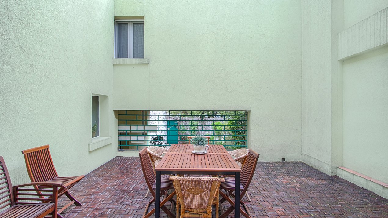 Vila cu panouri solare