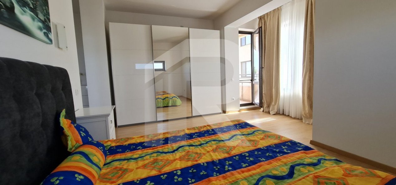 Apartament lux 4 camere 120 mp Baneasa