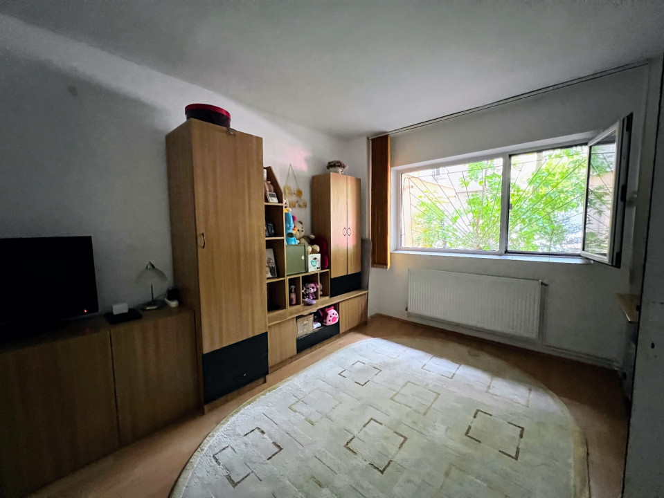 Apartament 2 camere centrala proprie, zona Antiaeriana