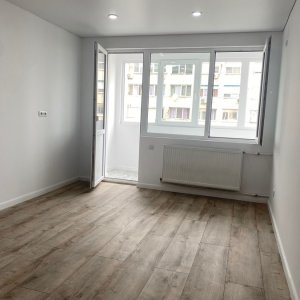 APARTAMENT 2 CAMERE RENOVAT DE VANZARE 