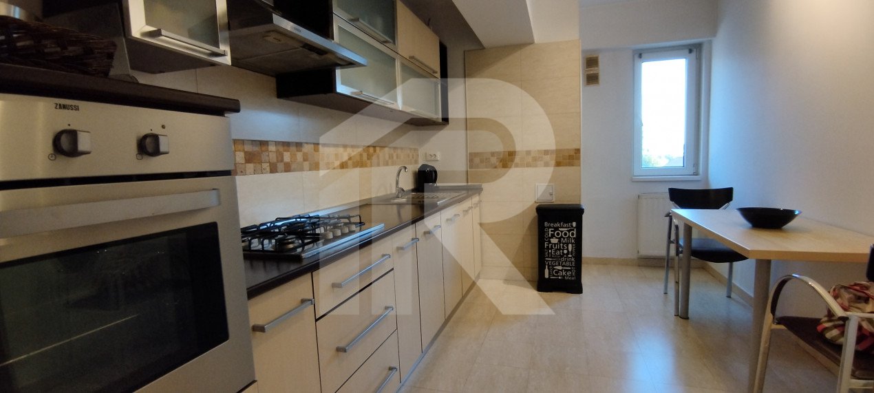 Apartament lux 3 camere+parcare Unirii-Alba Iulia