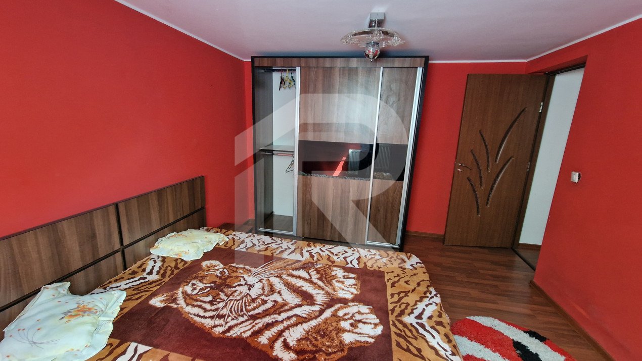 Apartament 3 camere in bloc de 4 etaje mansardat !