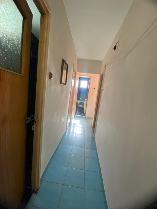 SE VINDE APARTAMENT 3 CAMERE DECOMANDAT SPATIOS IN ZONA RAHOVA-MARGEANULUI 