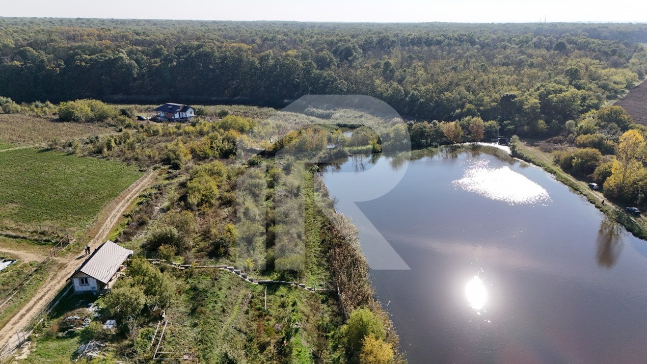 Teren intravilan cu deschidere la lac | Ganeasa | 681 mp 