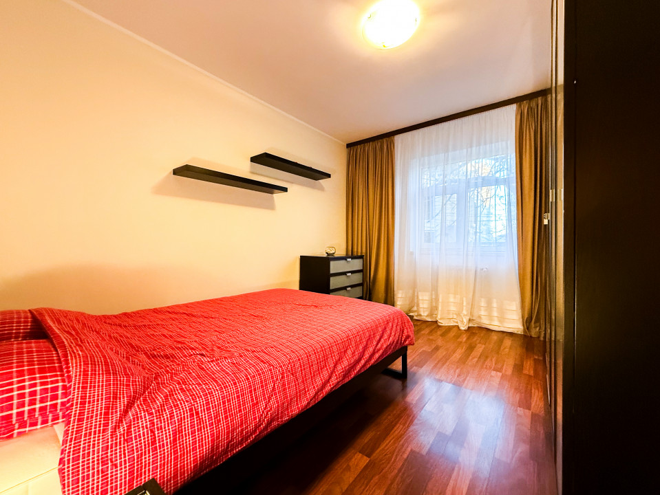 Apartament 2 camere langa metrou - 1 Decembrie. Bloc nou, centrala.