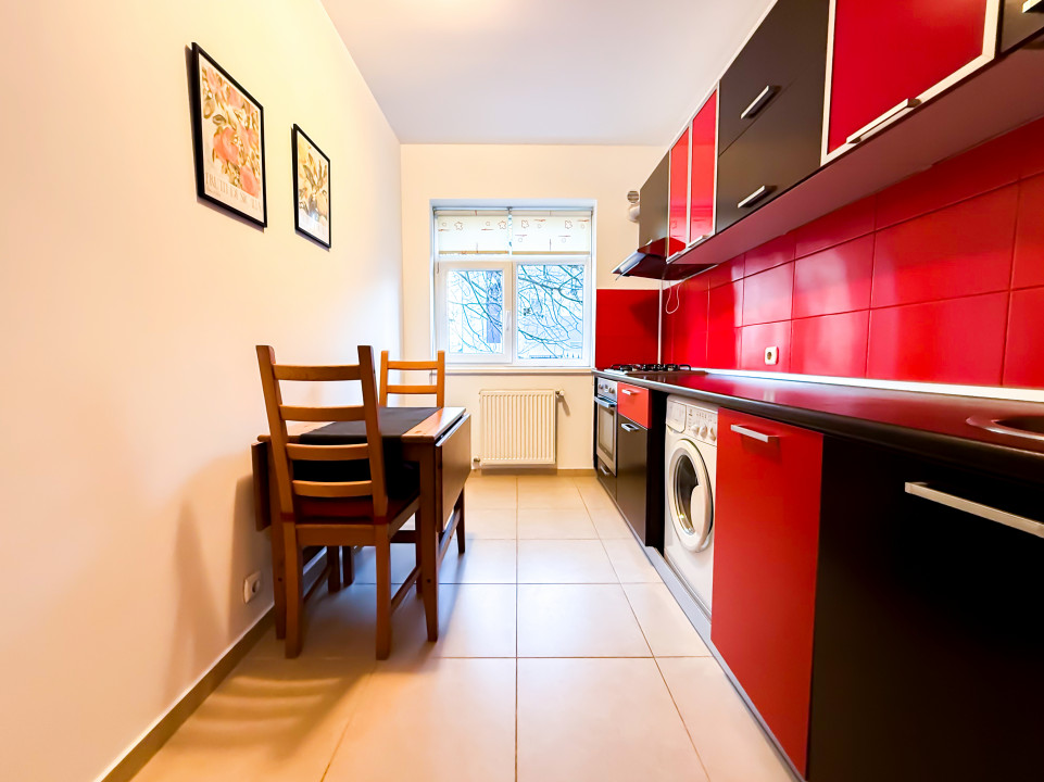 Apartament 2 camere langa metrou - 1 Decembrie. Bloc nou, centrala.