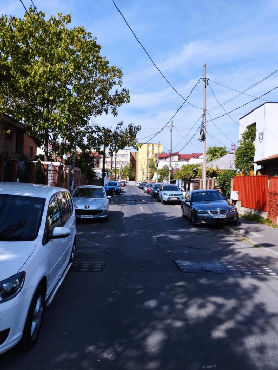 CASA CU TEREN 300 MP DE VANZARE IN ZONA RAHAVA-MARGEANULUI