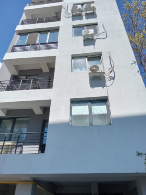 APARTAMENT 3 CAMERE SPATIOS IN ZONA MATEI VOIEVOD + LOC DE PARCARE 