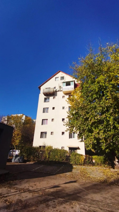 INCHIRIEZ APARTAMENT 3 CAMERE IN ZONA BRANCOVEANU CU CENTRALA PROPRIE