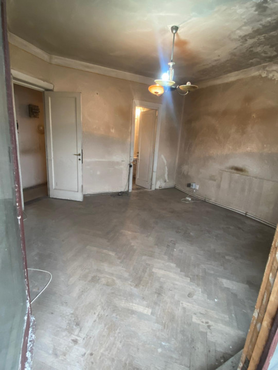 VAND APARTAMENT 4 CAMERE 112MP LA GARA DE NORD LANGA METROU 