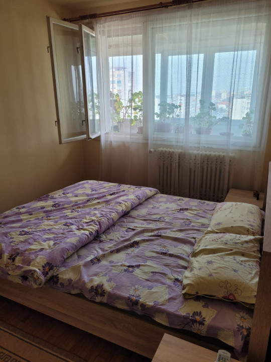 VAND APARTAMENT 3 CAMERE  LANGA METROU 1 MAI,  BL. ION MIHALACHE CU GRIVITEI