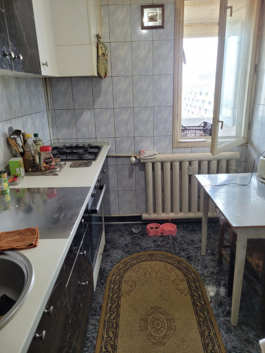 VAND APARTAMENT 3 CAMERE  LANGA METROU 1 MAI,  BL. ION MIHALACHE CU GRIVITEI