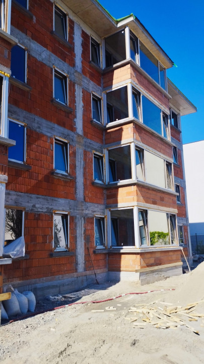 Vând apartament 3 camere, bloc nou, finisaje premium, Sector 3 – Sălăjan