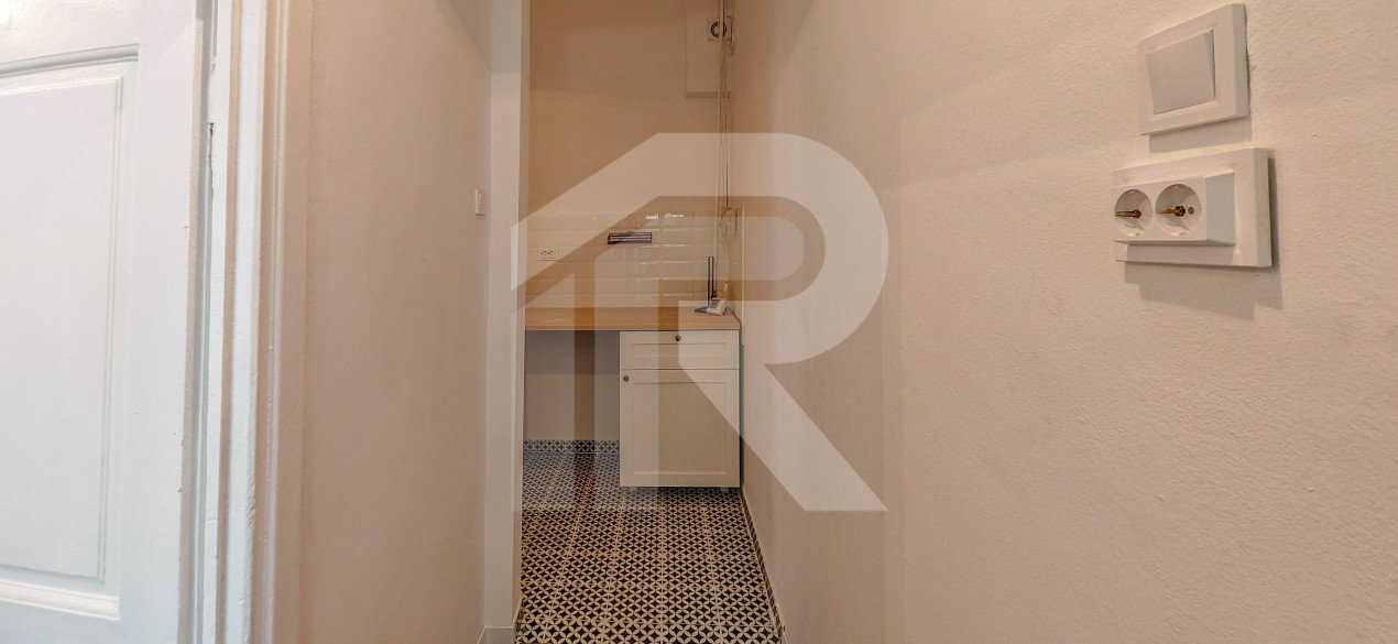 Casa in vecinatatea Guvernului
