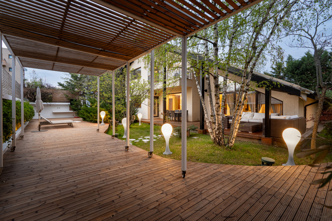IANCU NICOLAE – COMPLEX TRAIAN, VILA 290 MP, LOT 750 MP