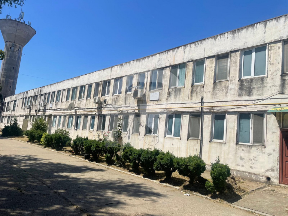 OPORTUNITATE DE INVESTITIE IN ORASUL CALARASI.  20000mp teren cu 10000mp hala