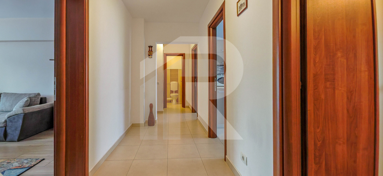 Piata Alba Iulia 3 camere chirie