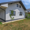 Vila noua, 5 dormitoare, 3 bai, teren 380 mp. Pret excelent