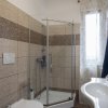 Casa cu piscina, panouri foto voltaice in Comana