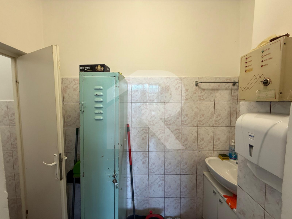 Spatiu Comercial , zona Giurgiului pe Strada Toporasi !