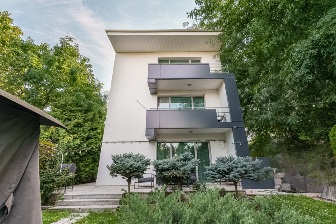 BANEASA - STRADA GARLEI, VILA MODERNA 200 MP TOTAL, LOT 650 MP, LA CHEIE!