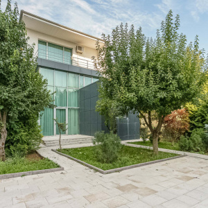 BANEASA - STRADA GARLEI, VILA MODERNA 200 MP TOTAL, LOT 650 MP, LA CHEIE!