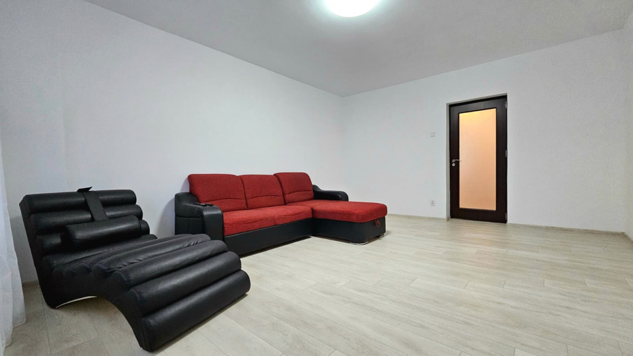3 Camere Decomandat cu Centrala Proprie 