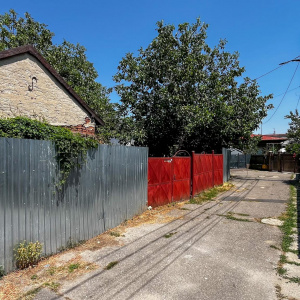 DE VANZARE CASA + TEREN in Dobroestiul (Vechi)