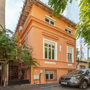Casa de închiriat Str Justinian pretabilă birouri