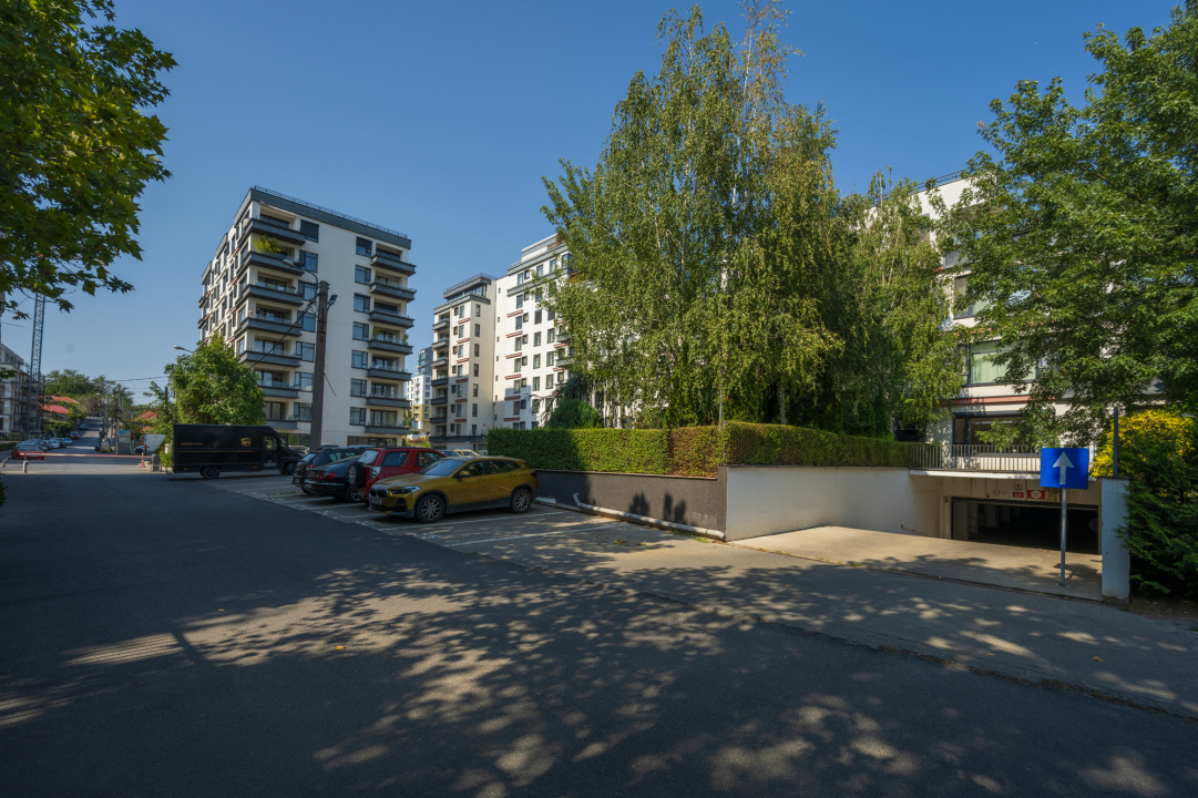 Floreasca, Laguna Residence, Vedere Lac,  Loc de parcare subteran !