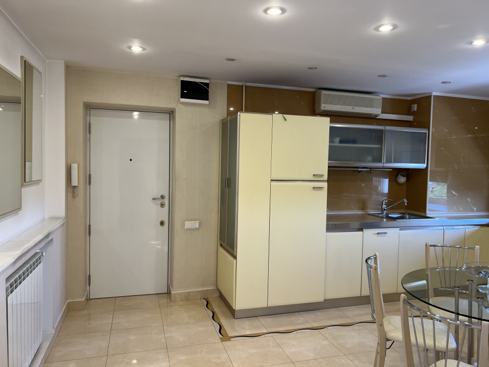 Apartament Unirii - 2 camere 78 mp. Transformat din 3 camere. 