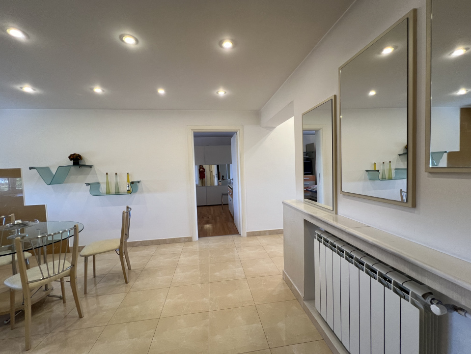 Apartament Unirii - 2 camere 78 mp. Transformat din 3 camere. 