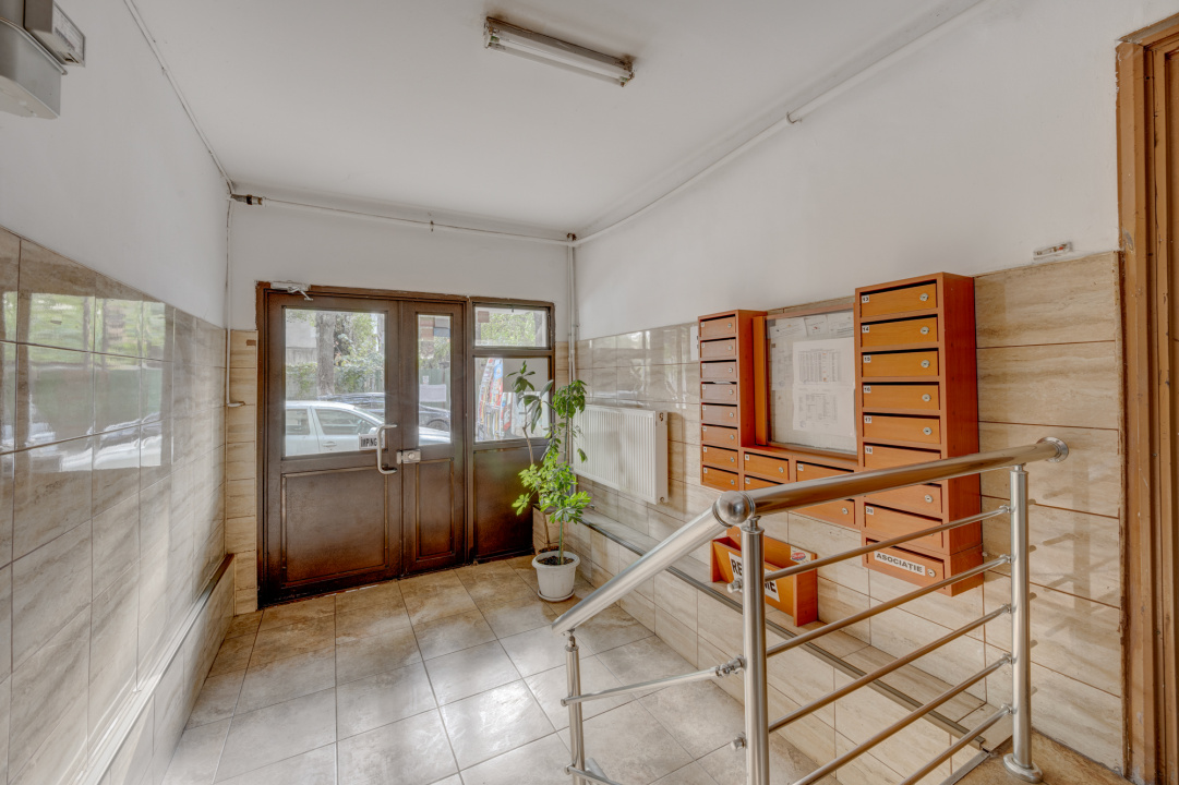 VIILOR - EROII REVOLUTIEI, 2 CAMERE 46 MP, ETAJ 4 DIN 4!