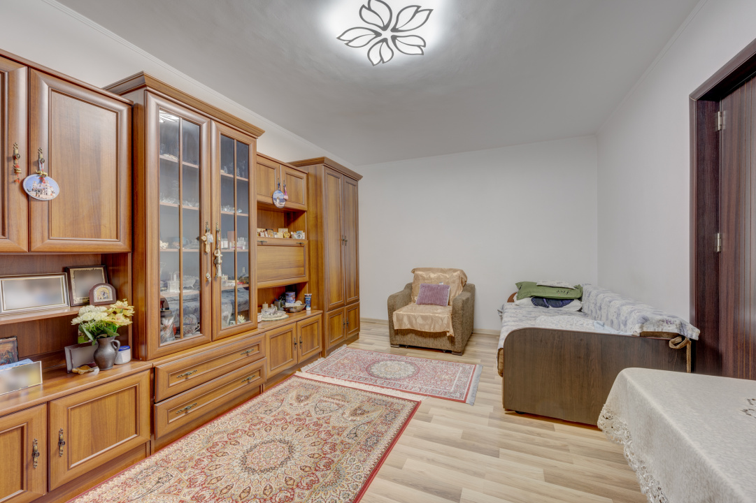TINERETULUI - VISANA, APARTAMENT 2 CAMERE 53 MP, ETAJ 1, LA CHEIE!