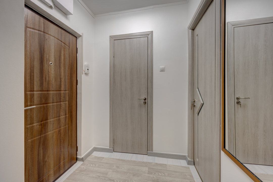 TINERETULUI - VISANA, APARTAMENT 2 CAMERE 53 MP, ETAJ 1, LA CHEIE!