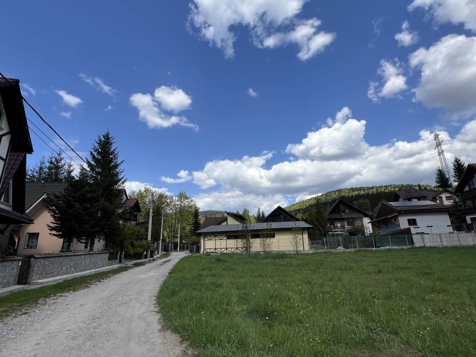 Teren intravilan Poiana Tapului. Tripla deschidere. Vedere libera superba. 