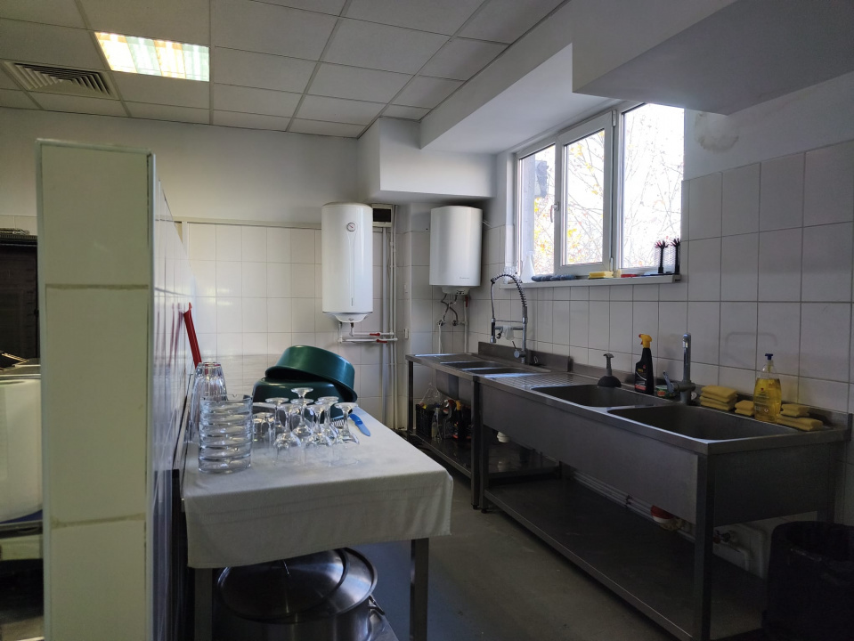 Spațiu evenimente tip ballroom, 440 mp + 1000 mp parcare privata