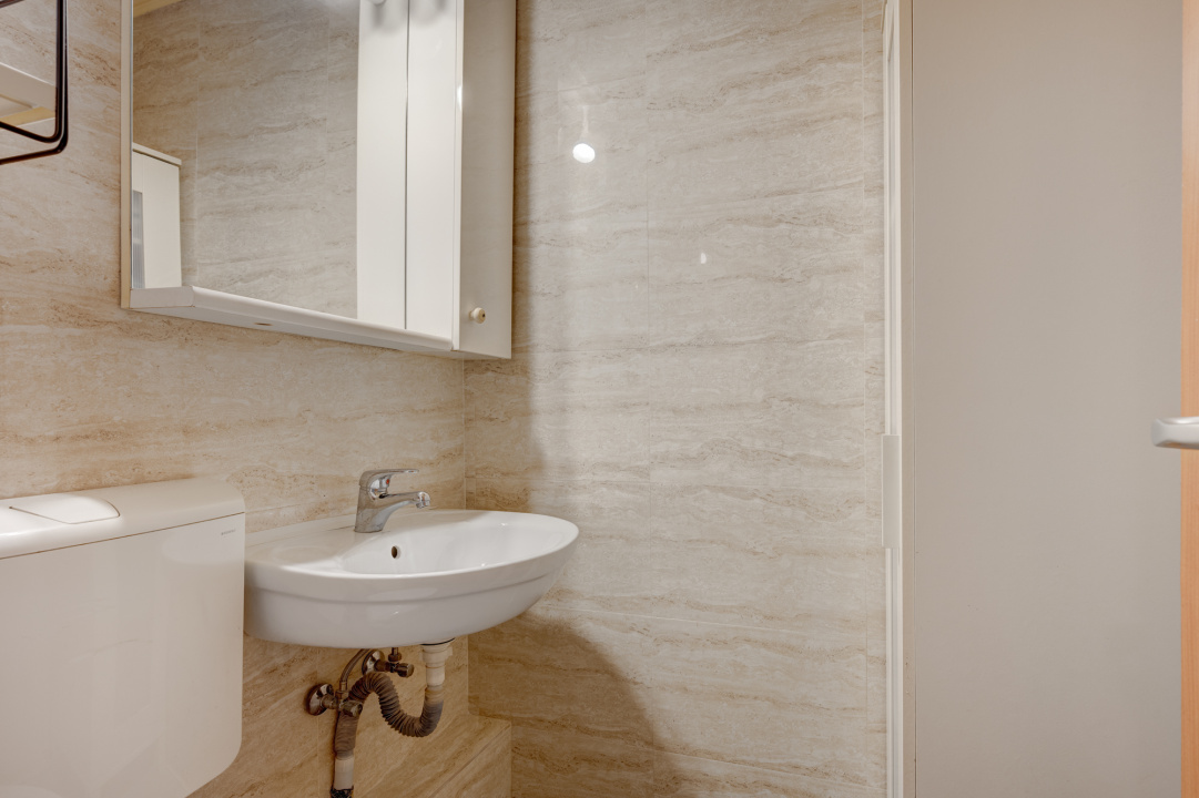 Nerva Traian - decomandat - centrală termica - bloc reabilitat - comision 0 