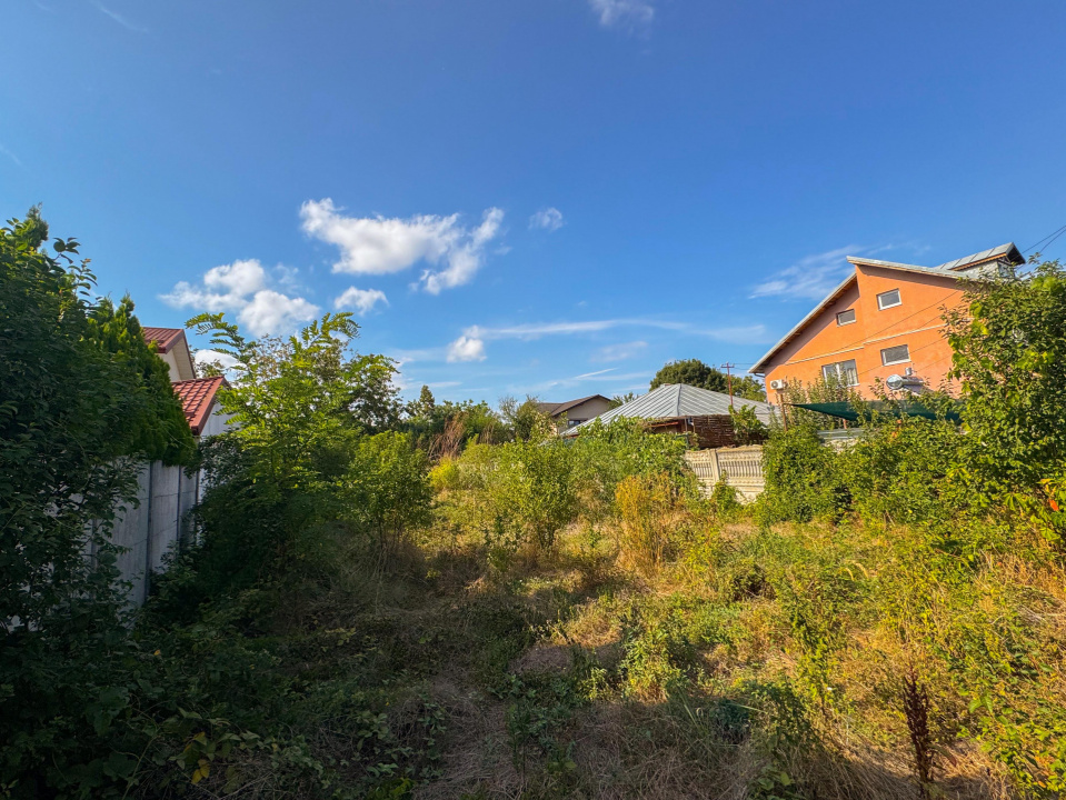 Straulesti, Kaufland. Lot de casa 400 mp.