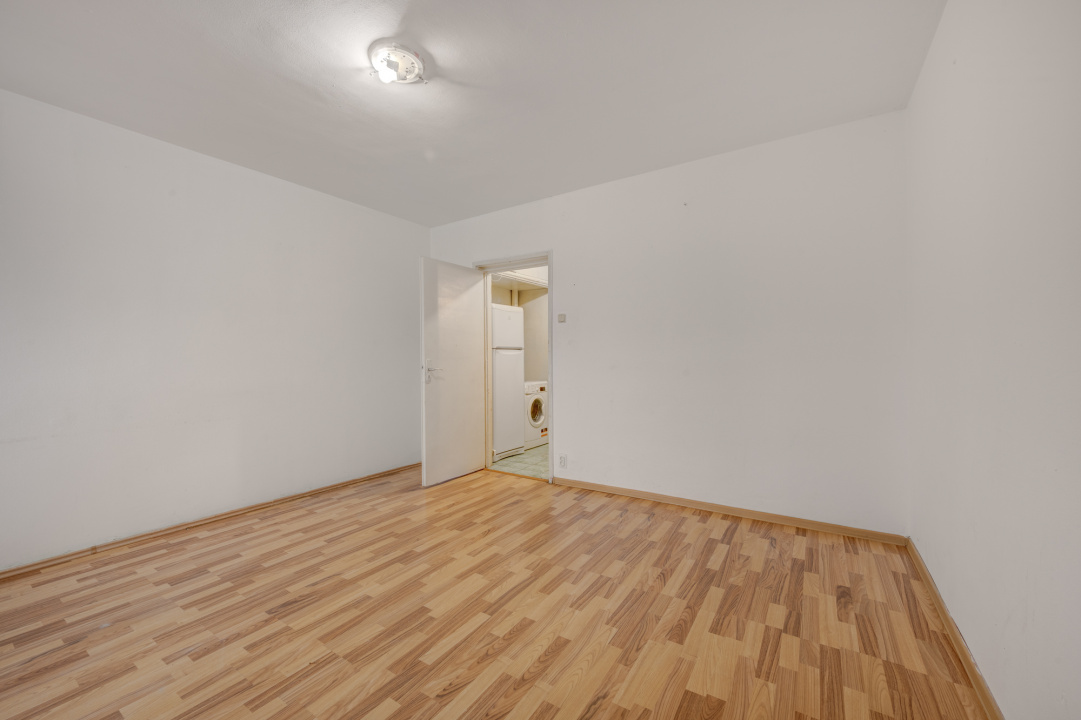 LIVIU REBREANU - PARK LAKE, GARSONIERA 30 MP, PANORAMA! 