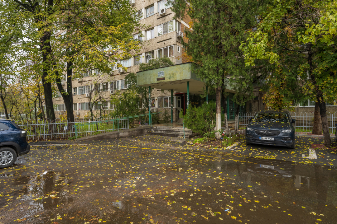 LIVIU REBREANU - PARK LAKE, GARSONIERA 30 MP, PANORAMA! 