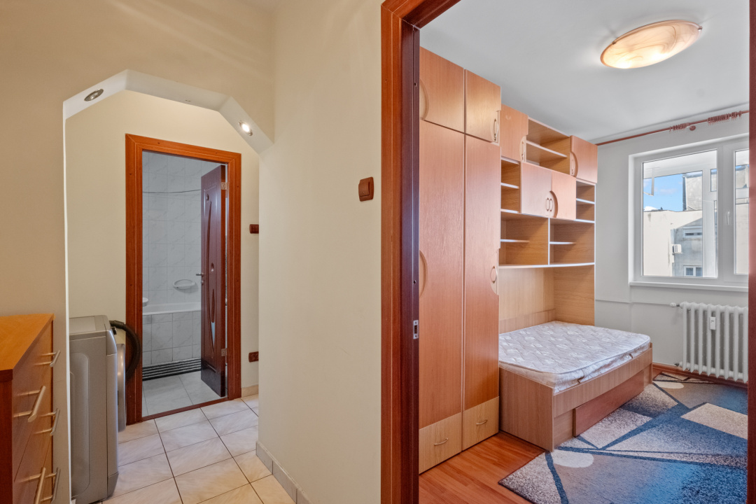 Apartament 3 Camere Decomandat Piata Valea Ialomitei