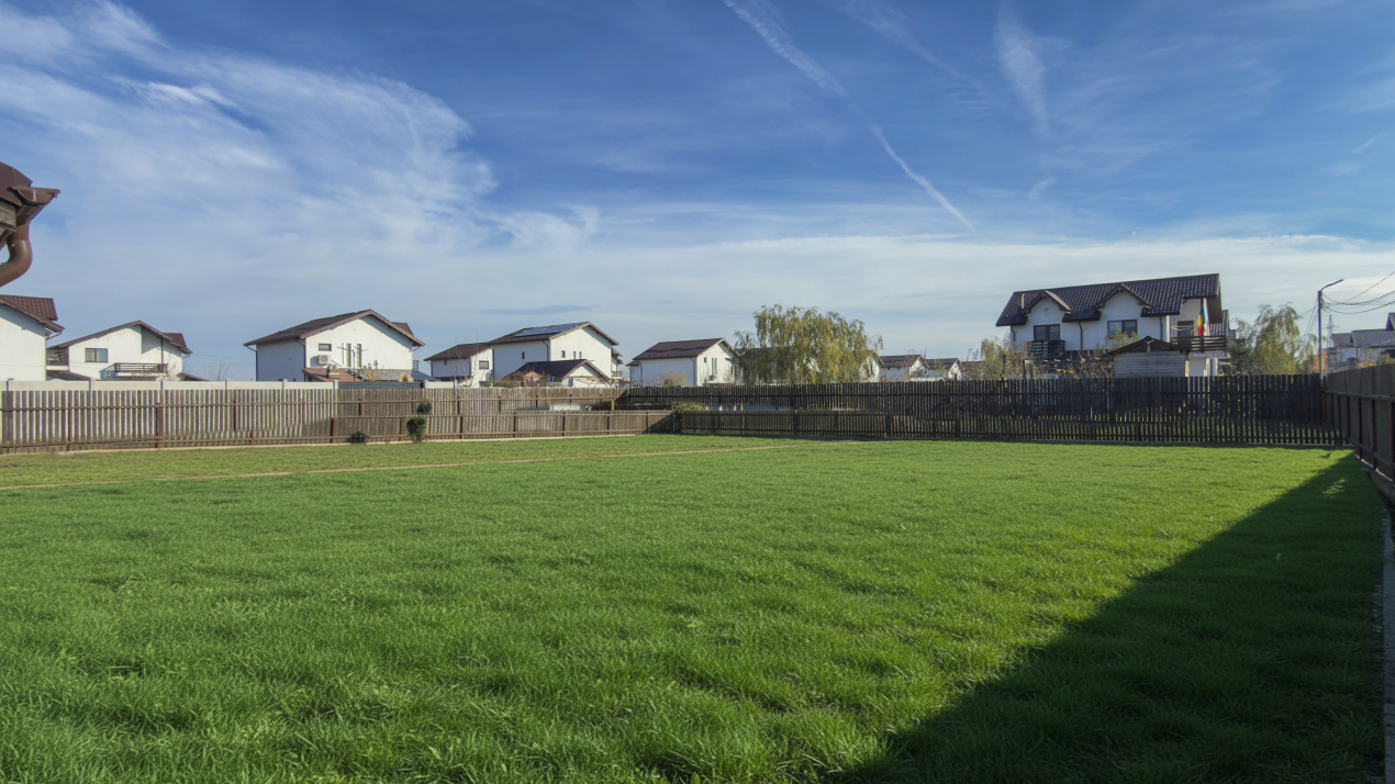 Vila vanzare Sabareni , teren 1876 mp