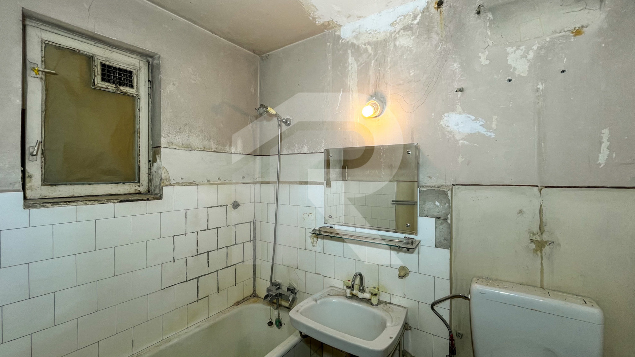 Apartament 3 Camere Decomandat Metrou Piata Sudului