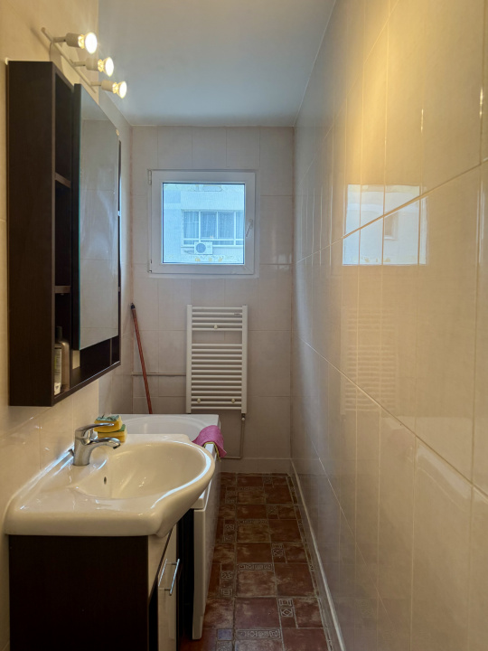 Garsonieră luminoasă | Geam la baie | Metrou  Nicolae Grigorescu