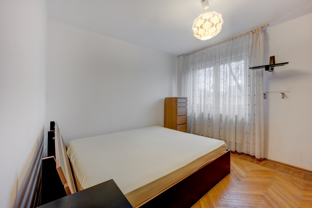 Stefan cel Mare, Aleea Circului  etaj 2/4, Imobil anvelopat